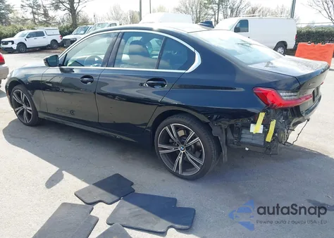 2021 BMW 330I xDrive z USA, uszkodzony, nr VIN 3MW5R7J03M8C05842